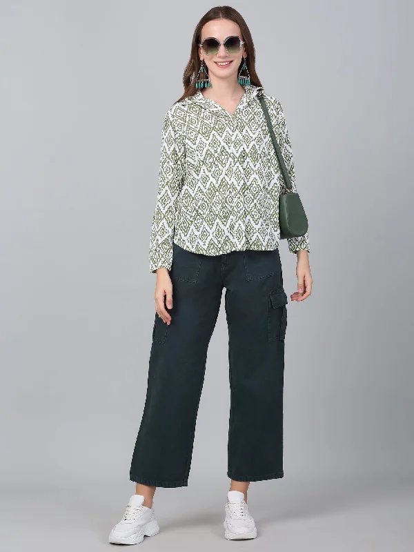 Women's Green Abstract Printed Casual Top